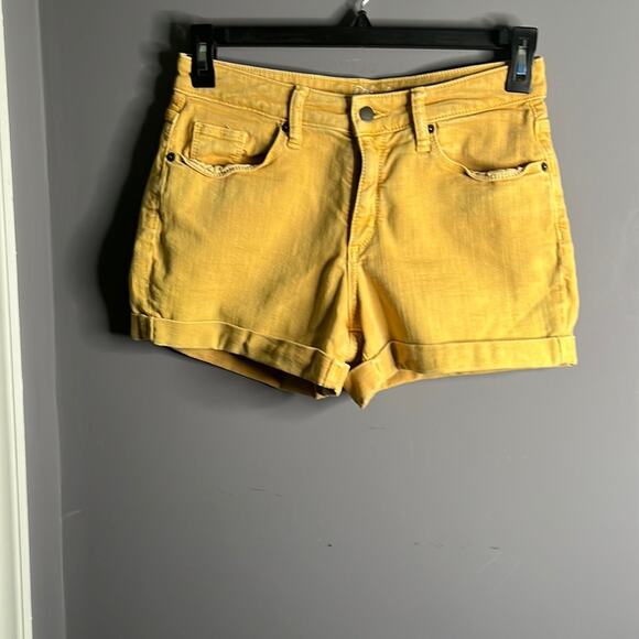 Universal Thread Mustard Yellow ShortsSize 6/28 - Picture 1 of 5